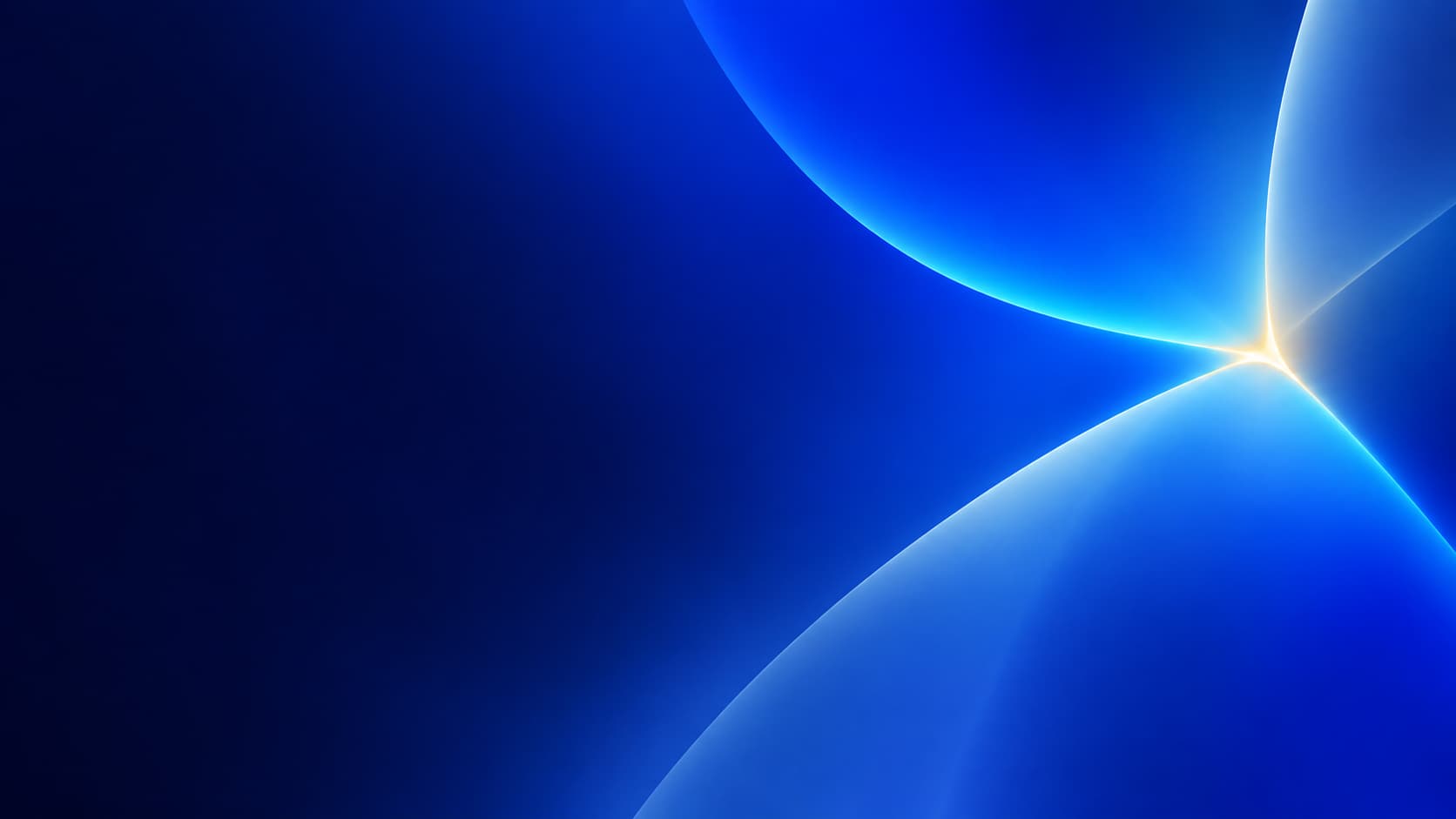 Unequal blue optical regions resolve around a single warm, sharply aligned contact.
